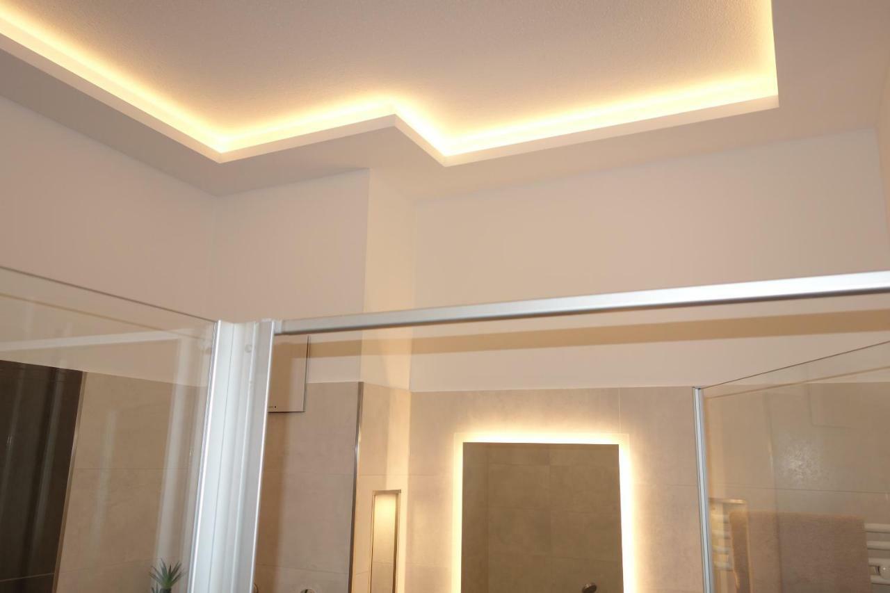 Media Apartment *