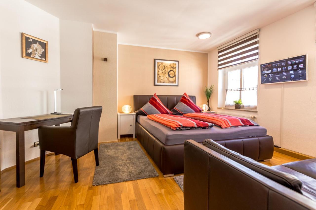 Media Apartment *