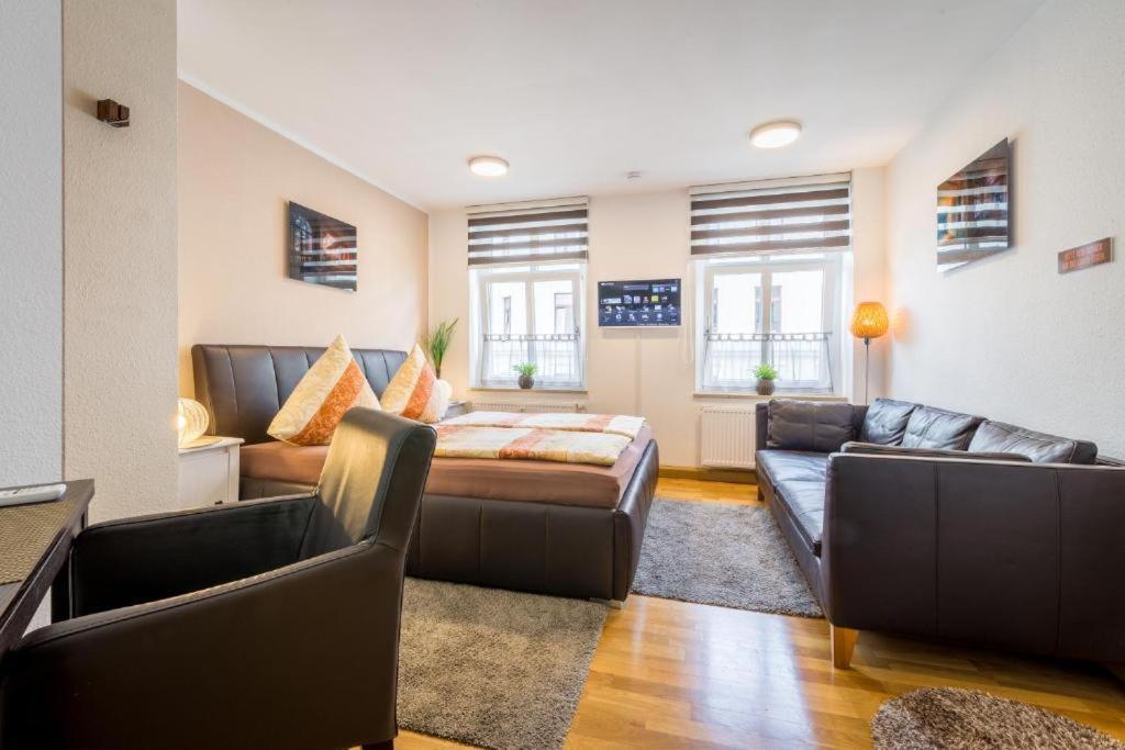 Apartment Media