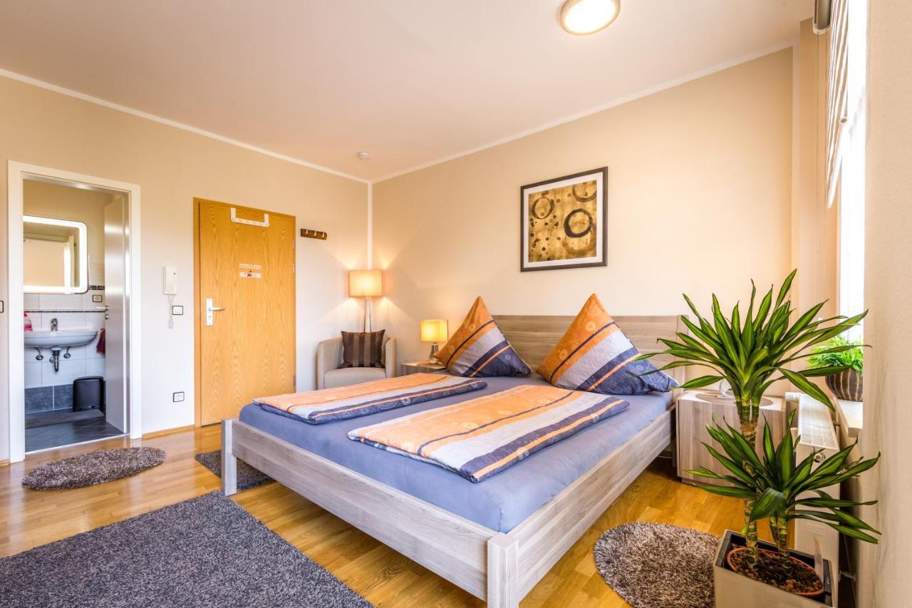 Media Apartment *